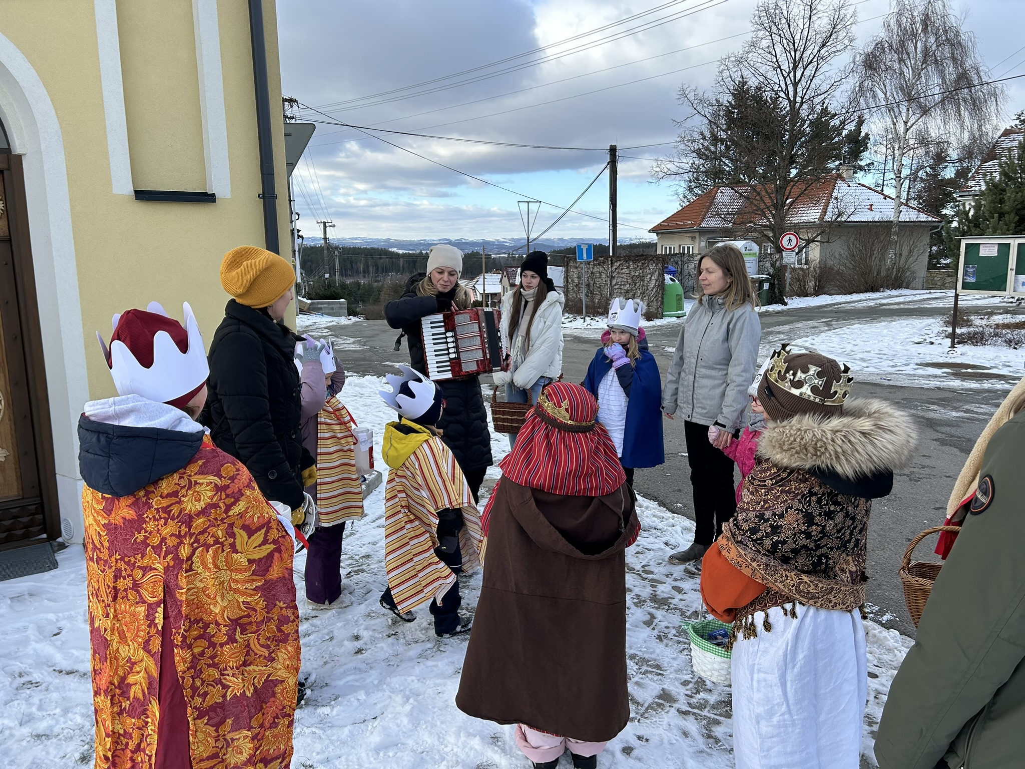 E9D5931D-9909-4E40-B614-F63F03070F39_1_102_o