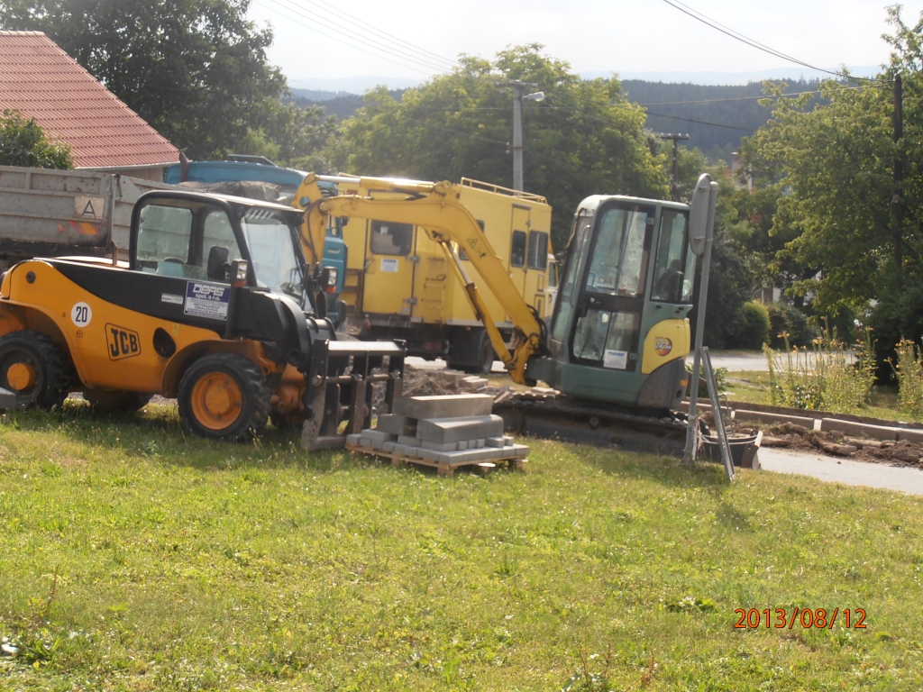 New_P8120067